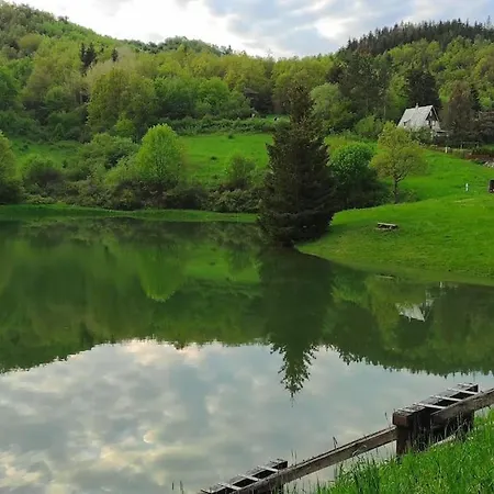 Chalet Pri 7 Jazerach S Vyvysenou Terasou